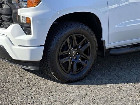 Used 2025 Chevrolet Silverado 1500 Custom w/ Turbomax Blackout Package image 7