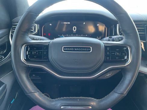 Used 2022 Jeep Grand Wagoneer Series II image 20