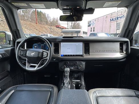 Certified 2025 Ford Bronco Outer Banks image 18