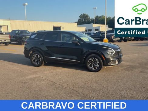 Used 2024 Kia Sportage LX AWD/4WD image 2