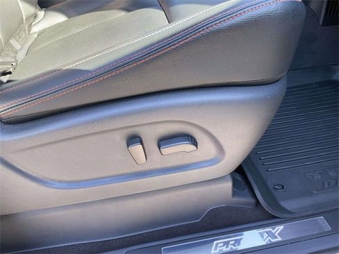 Used 2024 Nissan Titan PRO-4X w/ Pro-4x Convenience Package image 32