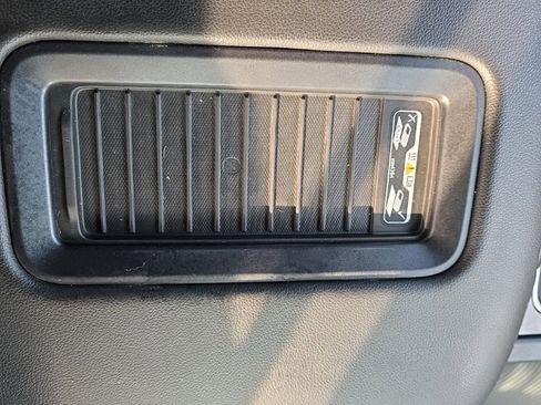 Used 2018 GMC Sierra 2500 SLT image 30