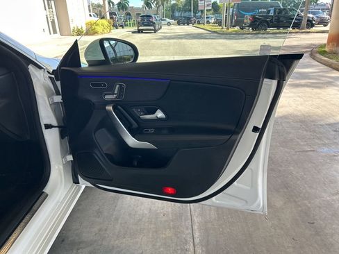 Used 2022 Mercedes-Benz CLA 250 4MATIC w/ Premium Package Lite image 23