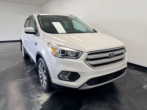 Used 2018 Ford Escape Titanium w/ Ford Safe & Smart Package AWD/4WD image 23