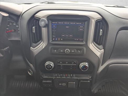 Used 2024 GMC Sierra 2500 Pro image 14