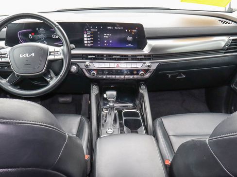 Used 2025 Kia Telluride S FWD image 11