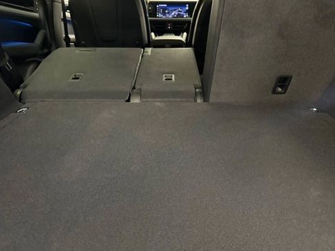 Certified 2025 Porsche Cayenne Coupe image 66