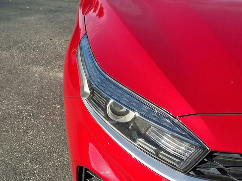 Used 2022 Kia Forte LXS image 9