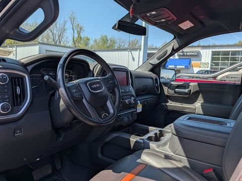 Used 2021 GMC Sierra 1500 AT4 AWD/4WD image 2