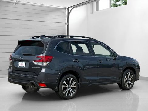Used 2023 Subaru Forester Limited AWD/4WD image 4