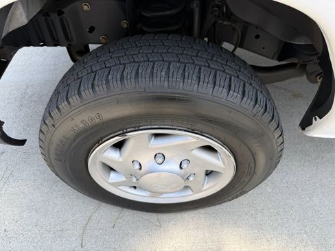 Used 2012 Ford E-150 and Econoline 150 E-150 Van w/ PWR Group image 12