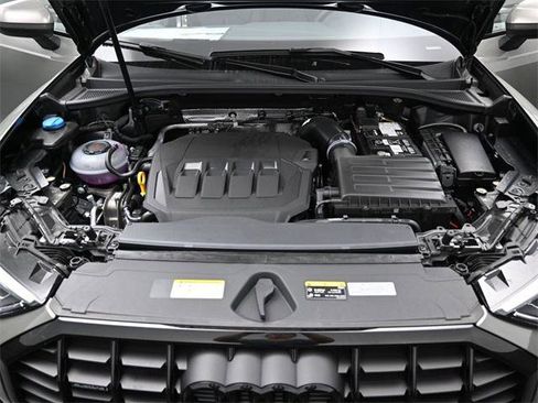 New 2025 Audi Q3 2.0T Premium image 15