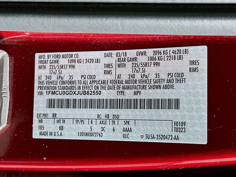 Used 2018 Ford Escape SE w/ SE Sync 3 Package image 12