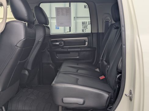Used 2018 RAM 3500 Laramie w/ Sport Appearance Group AWD/4WD image 19