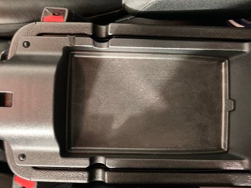 Used 2019 Jeep Cherokee Limited image 10