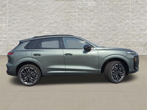 New 2026 Audi Q3 quattro 2.0T AWD/4WD image 8