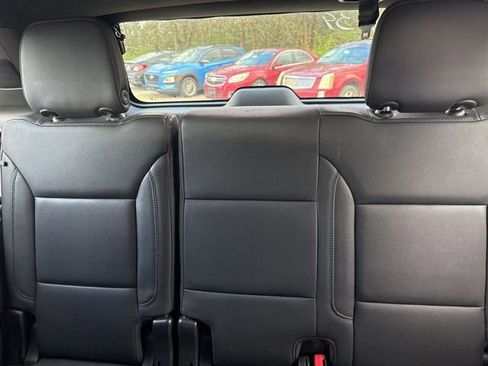 Used 2023 Chevrolet Tahoe LT image 9