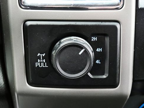 Used 2017 Ford F250 Lariat w/ Chrome Package image 30