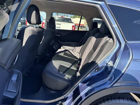 Used 2022 Subaru Outback Premium image 7