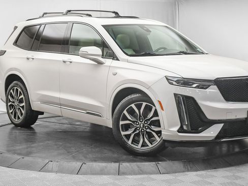 Used 2021 Cadillac XT6 Sport image 1