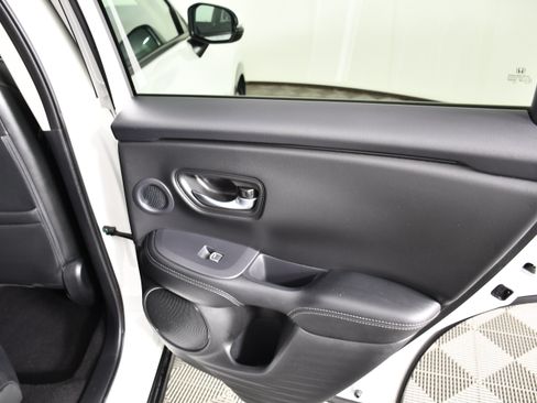 Used 2025 Honda HR-V EX-L image 42