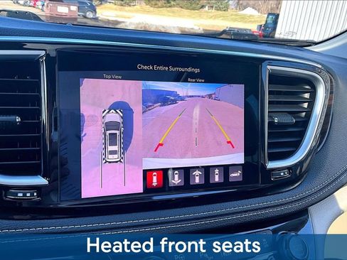 Used 2022 Chrysler Pacifica Limited image 15