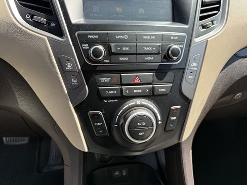 Used 2017 Hyundai Santa Fe Sport AWD/4WD image 22
