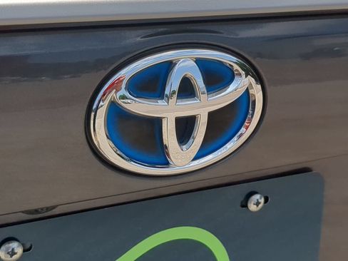 Used 2022 Toyota RAV4 XSE AWD/4WD image 32