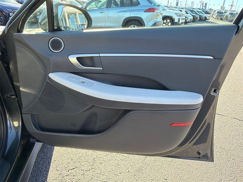 Certified 2025 Hyundai Sonata SE image 14