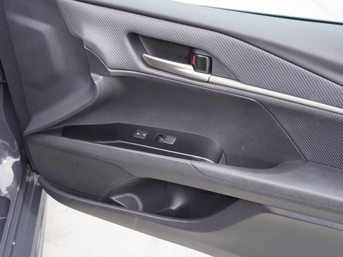 Certified 2025 Toyota Camry SE image 17