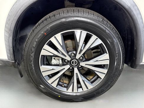 Used 2021 Nissan Rogue SV AWD/4WD image 38