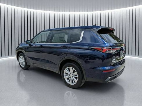 New 2026 Mitsubishi Outlander ES FWD image 6