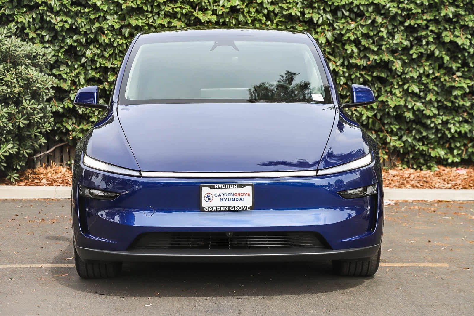 Used 2026 Tesla Model Y 2WD image 2