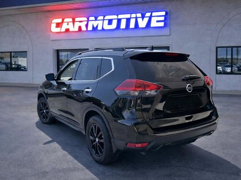 Used 2018 Nissan Rogue SV image 13