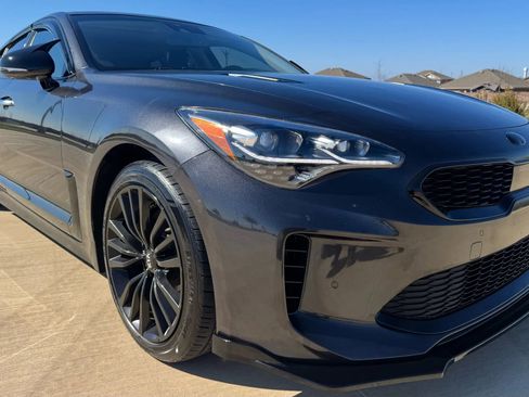 Used 2019 Kia Stinger Premium image 12