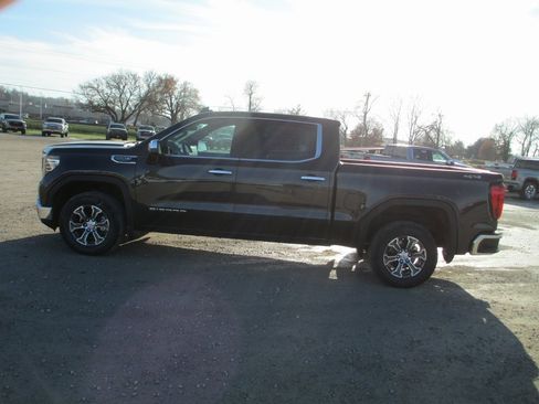 New 2026 GMC Sierra 1500 SLT w/ SLT Convenience Package image 8