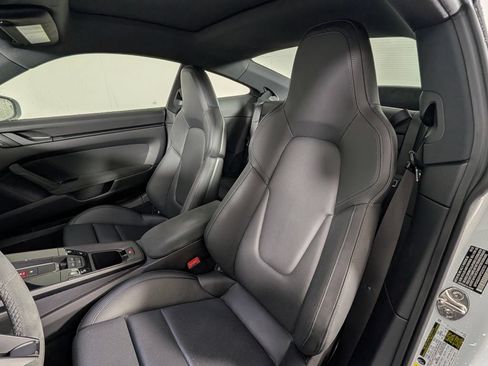 Certified 2023 Porsche 911 Carrera GTS RWD image 4