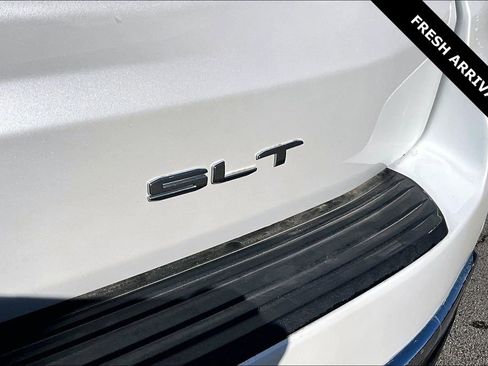 Used 2021 GMC Yukon SLT w/ SLT Luxury Package image 23