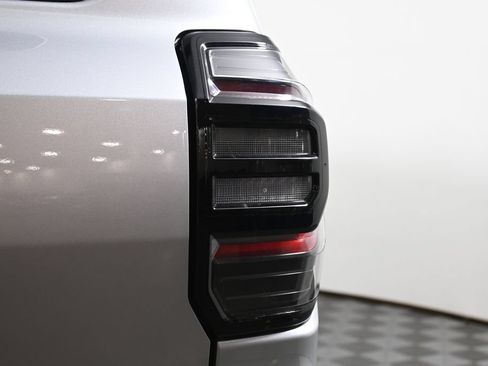 Used 2025 Toyota 4Runner Platinum AWD/4WD image 13