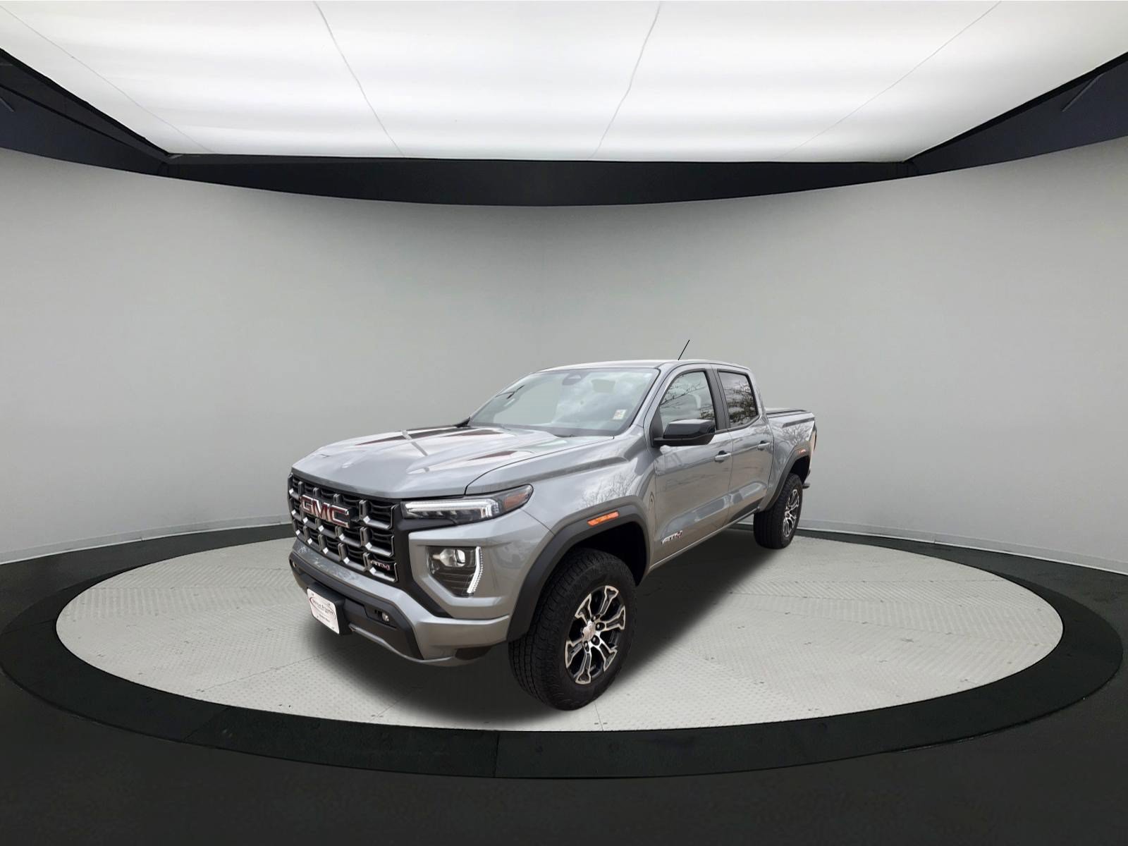 Used 2025 GMC Canyon AT4 AWD/4WD image 3