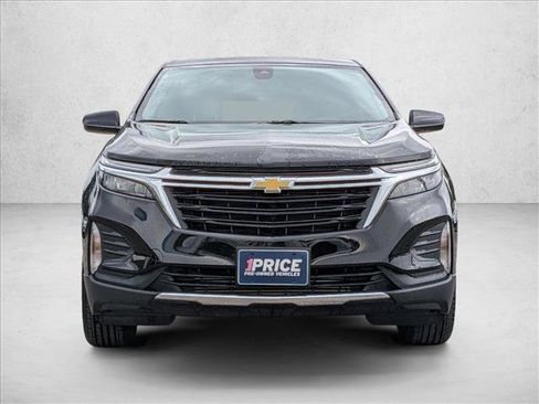 Used 2024 Chevrolet Equinox LT FWD image 2