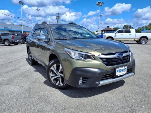 Used 2022 Subaru Outback Touring XT image 2