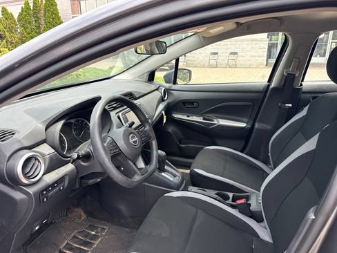Used 2025 Nissan Versa S w/ Trunk Package FWD image 7