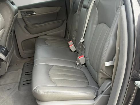 Used 2014 Chevrolet Traverse LS FWD image 11