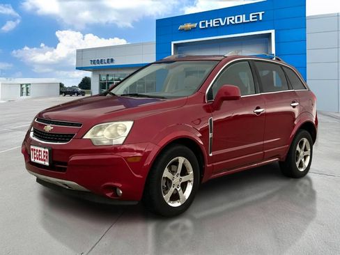 Used 2014 Chevrolet Captiva Sport LT FWD image 1