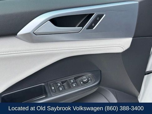 Certified 2026 Volkswagen Taos SE AWD/4WD image 32