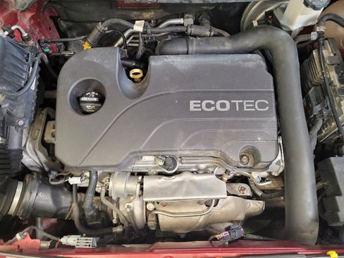 Used 2018 Chevrolet Equinox Premier image 30