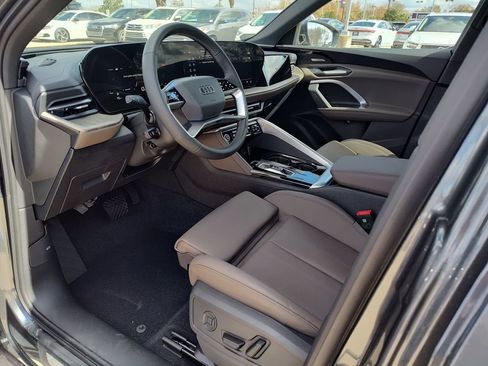 New 2025 Audi Q5 Premium Plus AWD/4WD image 2