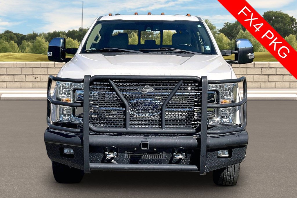 Used 2017 Ford F350 Lariat w/ Tow Technology Bundle AWD/4WD image 3