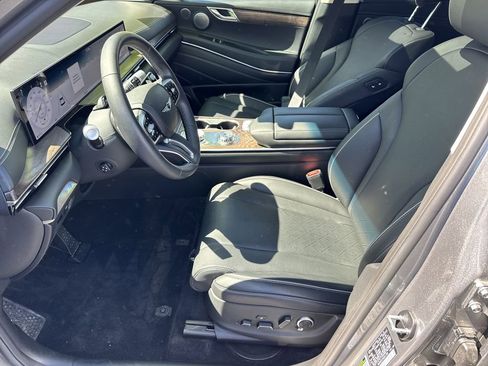 Used 2025 Genesis GV80 3.5T Advanced image 9